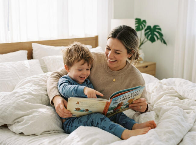 Kiddirise - Hero Page Mom and son reading